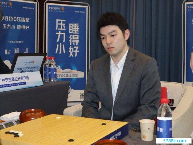 中国围棋第24位天下冠军 李轩豪九段